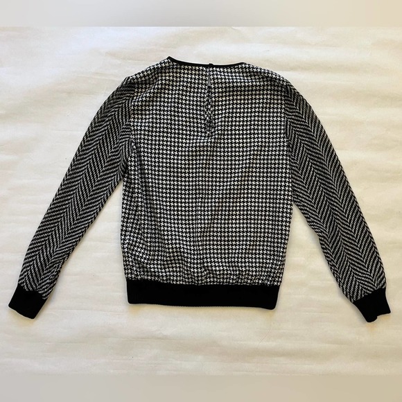 Michael Kors Black White Top Blouse Size Small - Picture 5 of 7